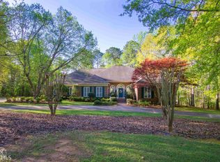 176 Chriswood Dr, Forsyth, GA