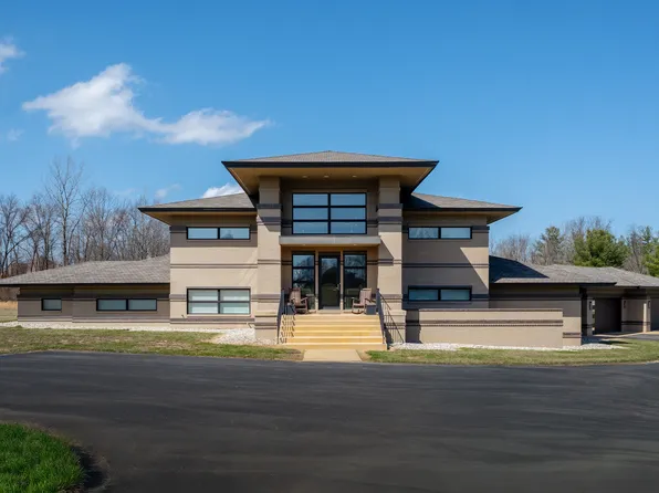 5352 State Road 144, Greenwood, IN 46143
