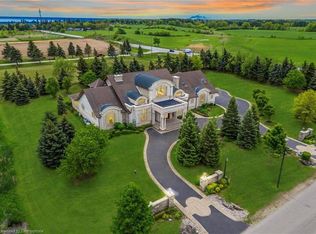 2594 Bluffs Way, Burlington, ON L7M0T8