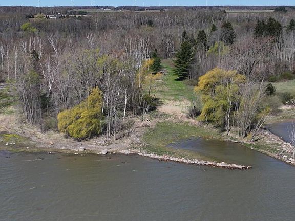 5th image of 2424 N Lakeshore Rd #A