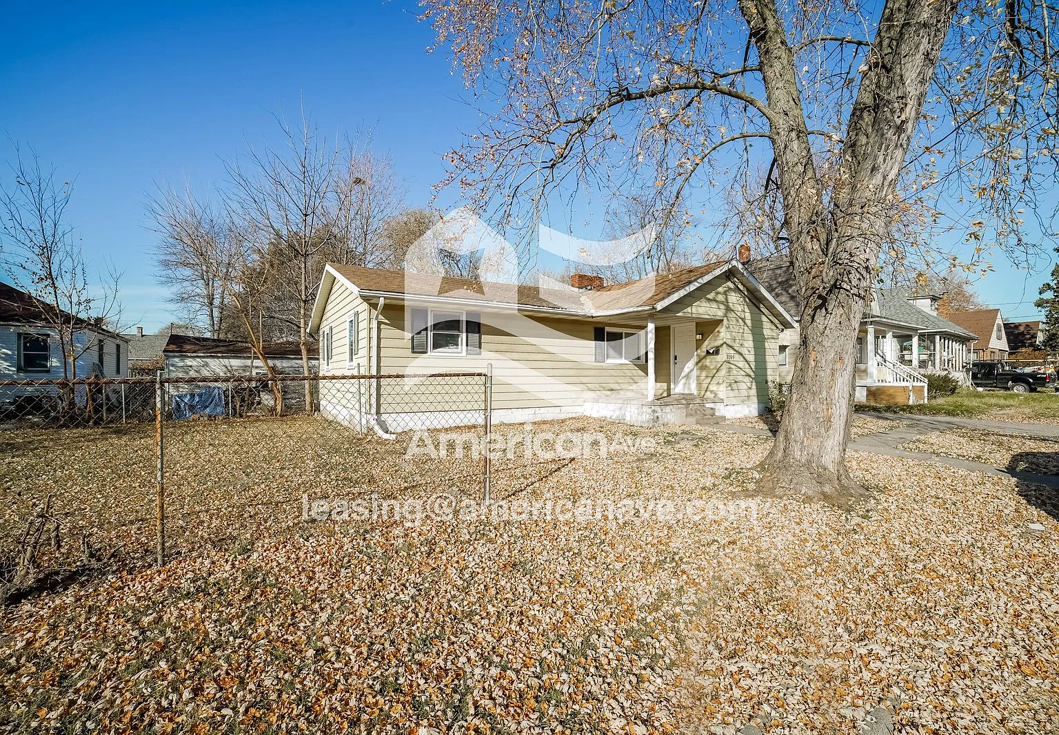 2 bed, 1.0 bath, 1128 sqft, $1,180 — Photo 2
