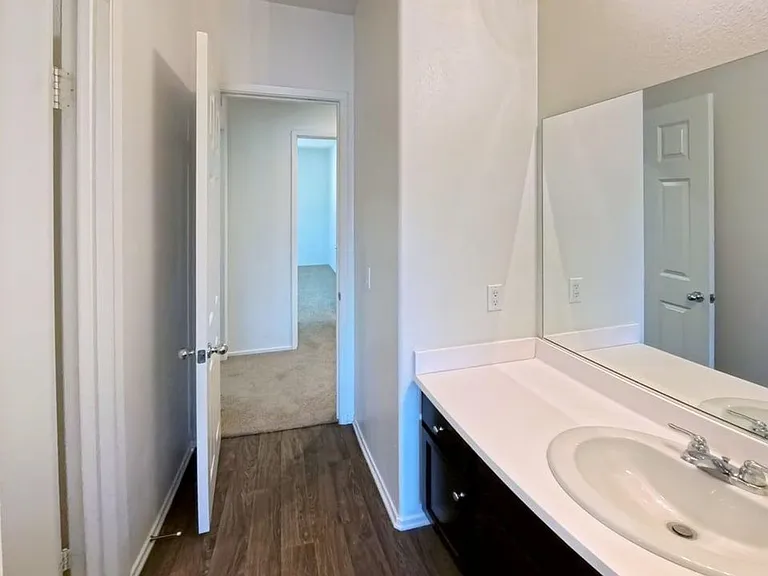 15136 Audrey Dr — Photo 22