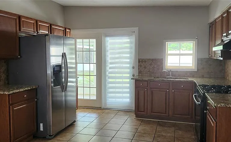 1103 Southside Dr — Photo 14