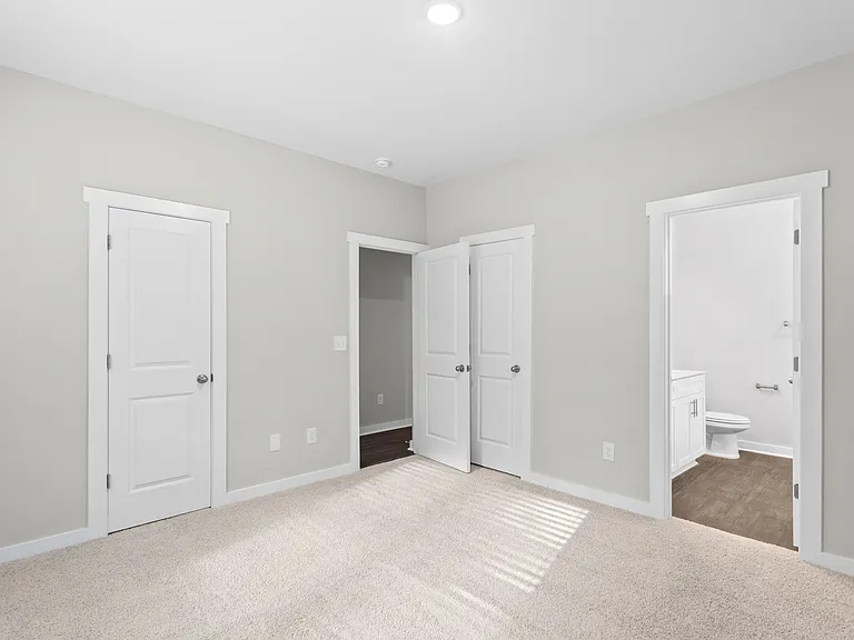 687 N Manning Ave — Photo 21