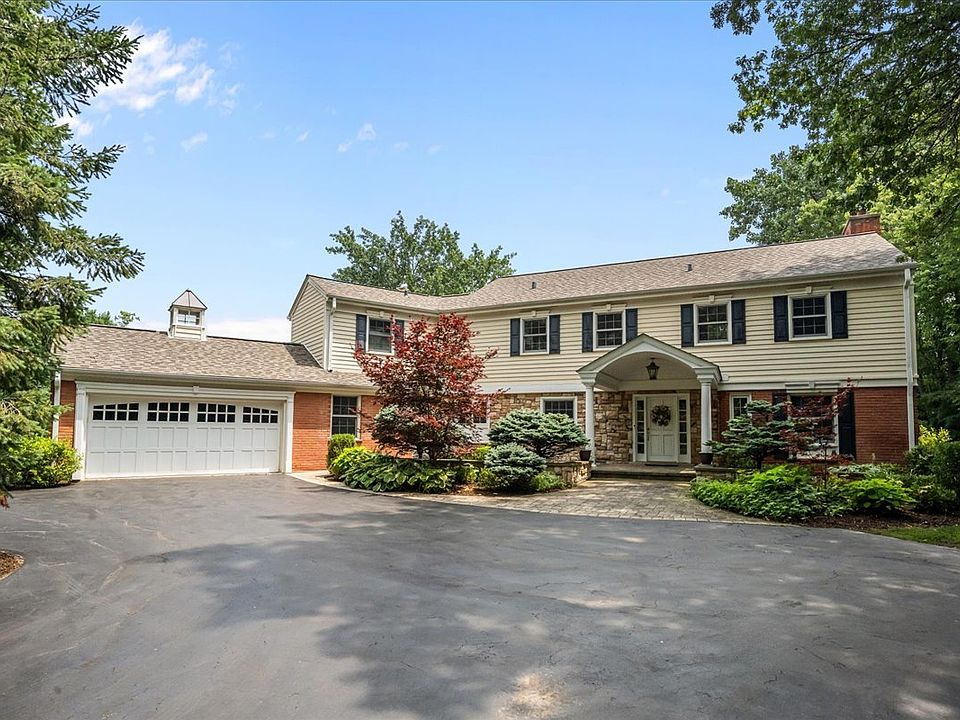 1st image of 455 Rockefeller Rd