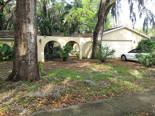 1st image of 1204 Meadowcrest Dr