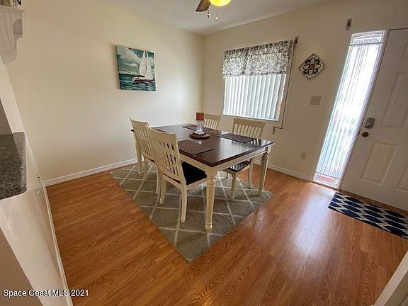 5th image of 513 Seaport Blvd #513