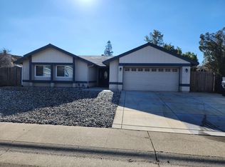 6320 Heathermoor Way, Sacramento, CA 95823