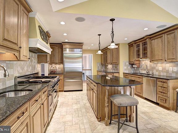 2nd image of 4918 King Solomon Dr