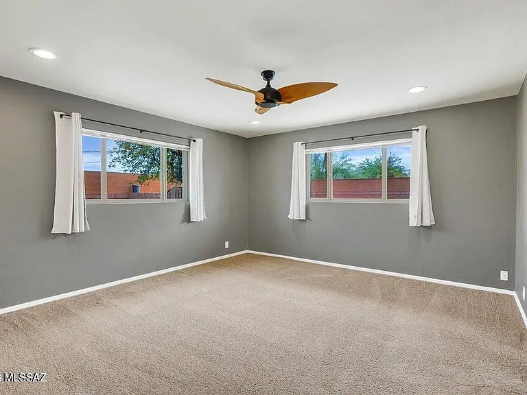 4312 E Bryn Mawr Rd — Photo 8
