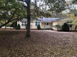 1 Johnson Dr, East Quogue, NY 11942