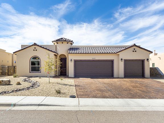 2nd image of 2507 Mateo Pl