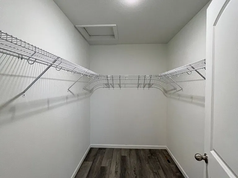 315 Sunrise Cv — Photo 10