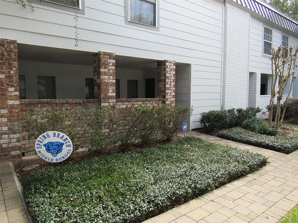 1st image of 8918 Chatsworth Dr