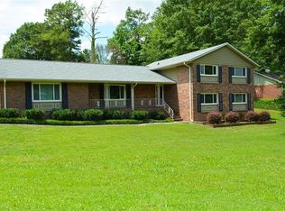 3050 Blackberry Ln, Marietta, GA 30068