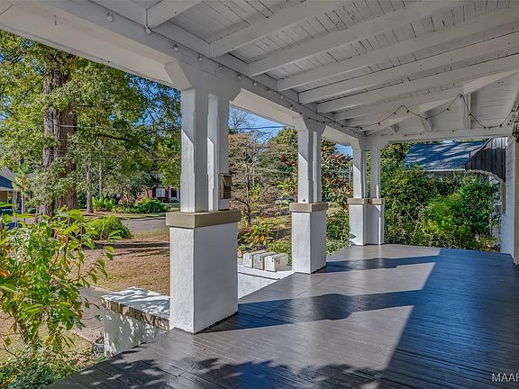 4th image of 951 Cloverdale Rd