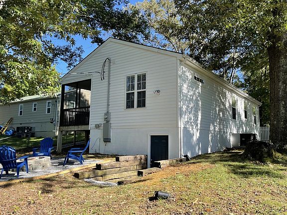 2nd image of 307 Barnes Ave