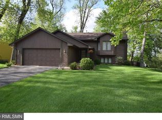 17038 Hamilton Dr, Lakeville, MN 55044