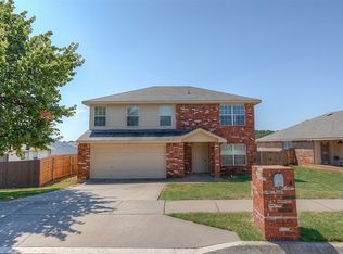7560 Brentwood Stair Rd, Fort Worth, TX 76112