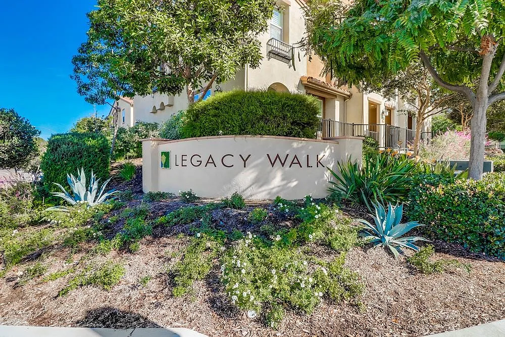 4 bed, 2.5 bath, 1469 sqft, $4,099 — Photo 2