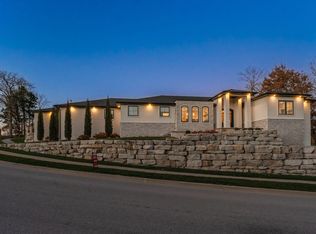 3705 E Cypress St, Springfield, MO 65807