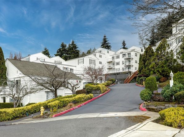 3990 129 Place SE #302, Bellevue, WA 98006