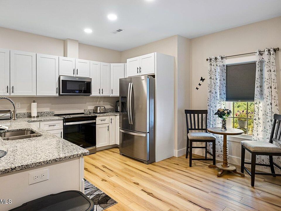 1038 Patriots Lndg, Dandridge, TN 37725 Zillow