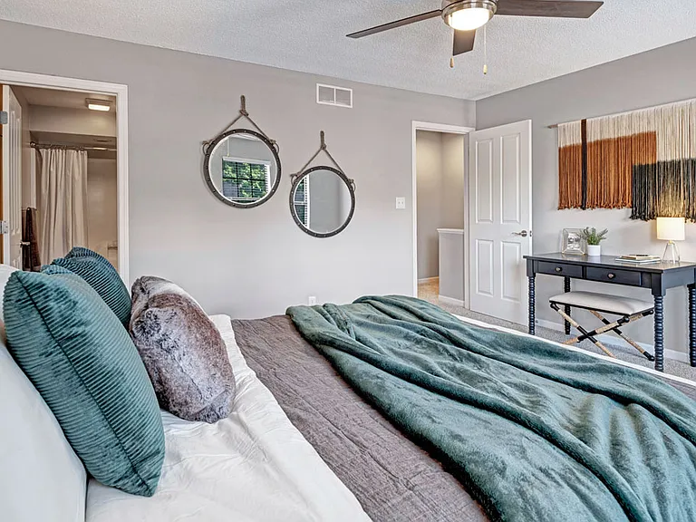 Parkhill Luxury Apartments — Photo 10