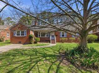 13 Paddock Dr, Newport News, VA