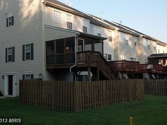 3rd image of 111 Clearwater Ct