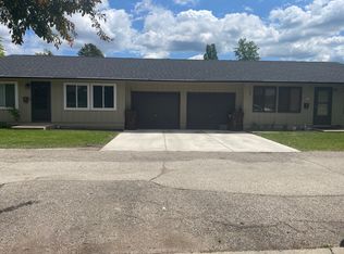 600 Saint Johns Rd #600, Woodstock, IL 60098