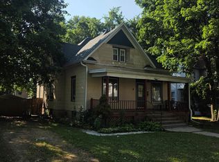 1118 S High Ave, Freeport, IL 61032