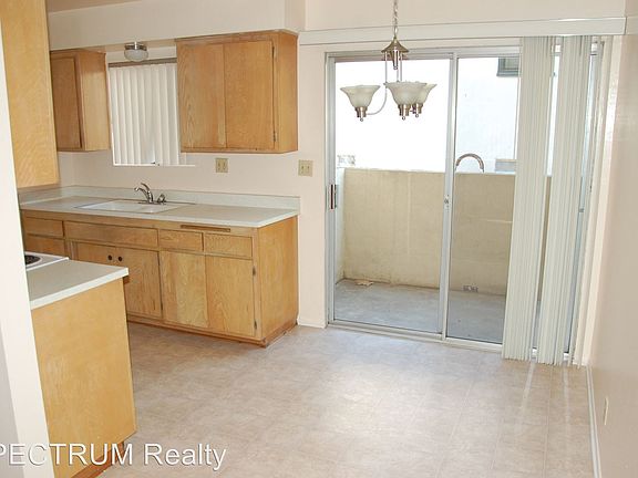 3rd image of 258 W Alamar Ave APT 2