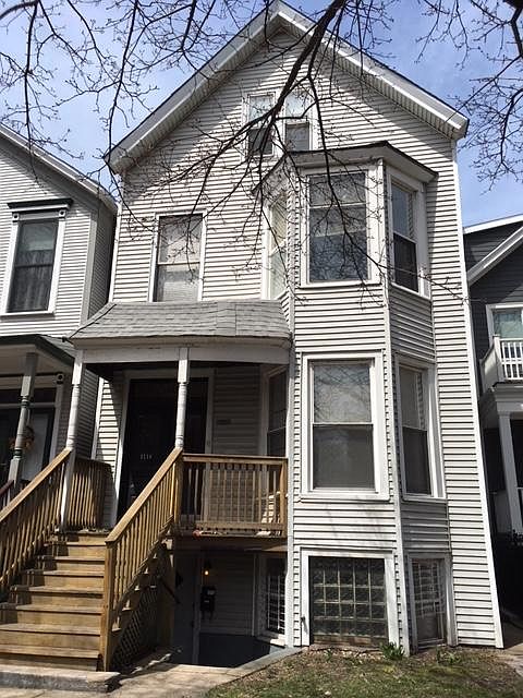 1st image of 1116 W Wellington Ave APT 2