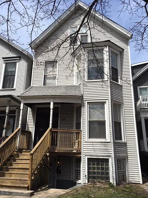 1116 W Wellington Ave #2
