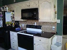 3rd image of 3601 Wayland Dr