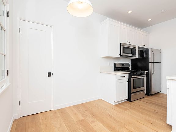 5th image of 7722 Rosewood Ave #7722