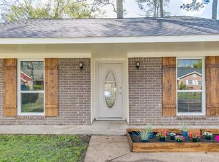2113 Greenlee Ln, Dickinson, TX 77539