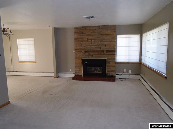 3rd image of 1949 Opal St