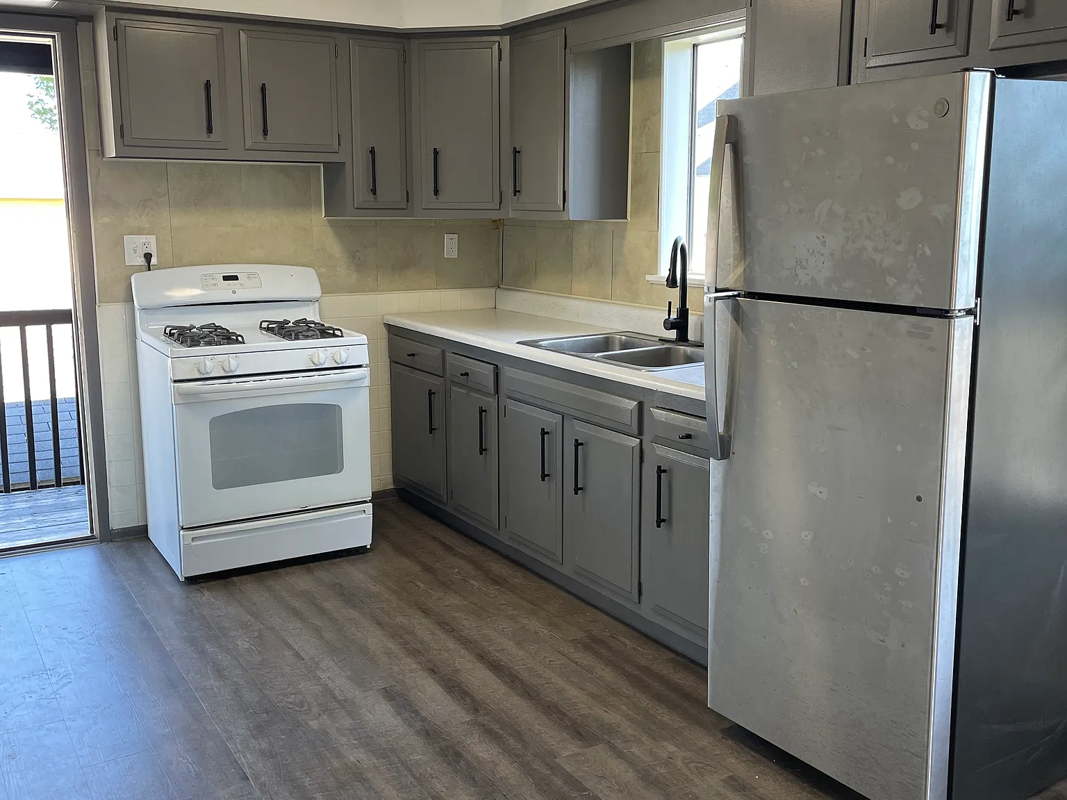 1 bed, 850 sqft, $900 — Photo 4
