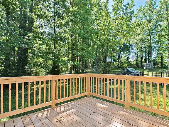 3rd image of 7143 Ludwig Dr