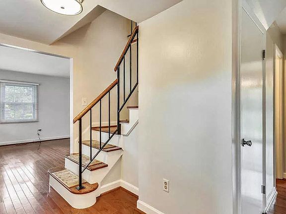 3rd image of 3273 Tilton Valley Dr