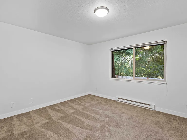 Cypress Lane Apartments — Photo 36