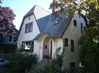2472 Lorentz Pl N, Seattle, WA 98109