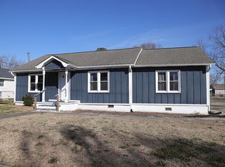 603 E Holmes St, Benson, NC 27504