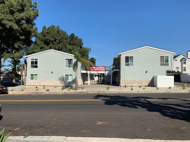 806 Surfrider Way #J — Photo 8