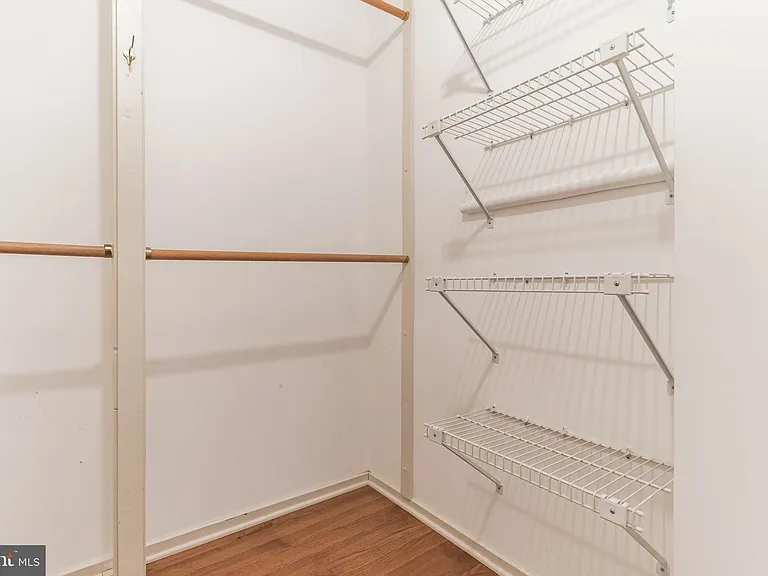 48 Stonehurst Ct — Photo 20