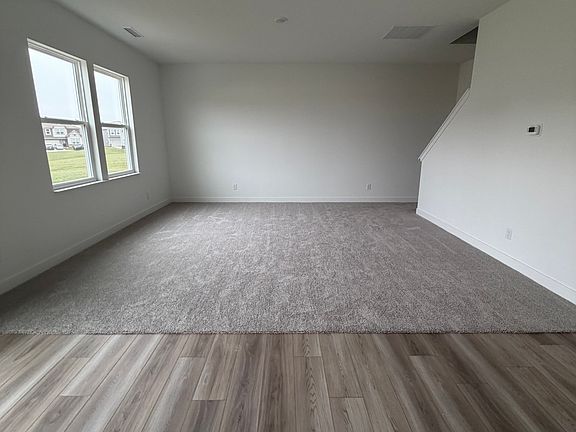 5th image of 2884 Woods Edge Dr