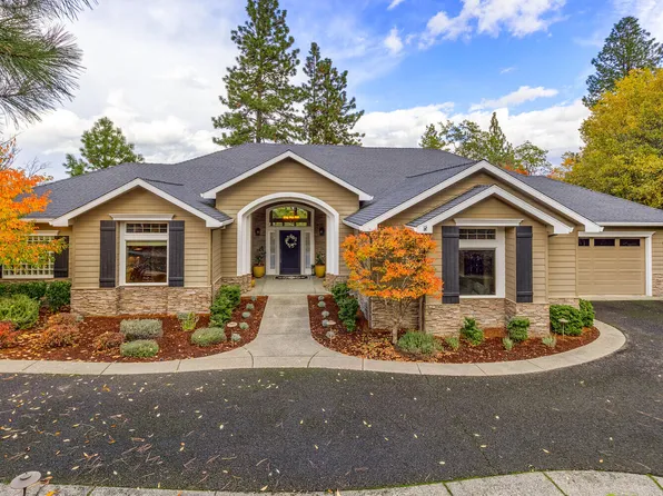 535 Coachman Dr, Jacksonville, OR 97530