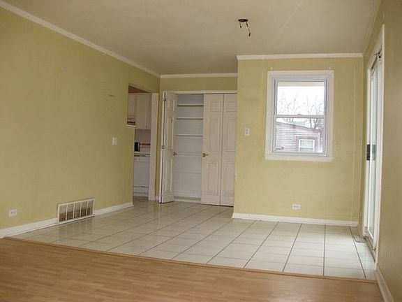 5th image of 2629 Scott St
